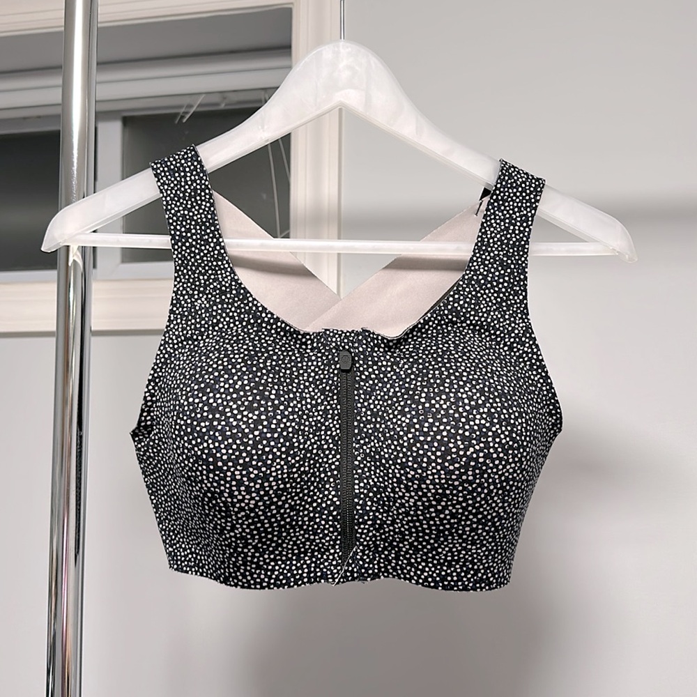 Lululemon Athletica full zip Sports Bra Sz 34D